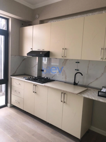 Aylıq Kirayə 2 otaqlı Yeni Tikili bina evi  75m², Bakı