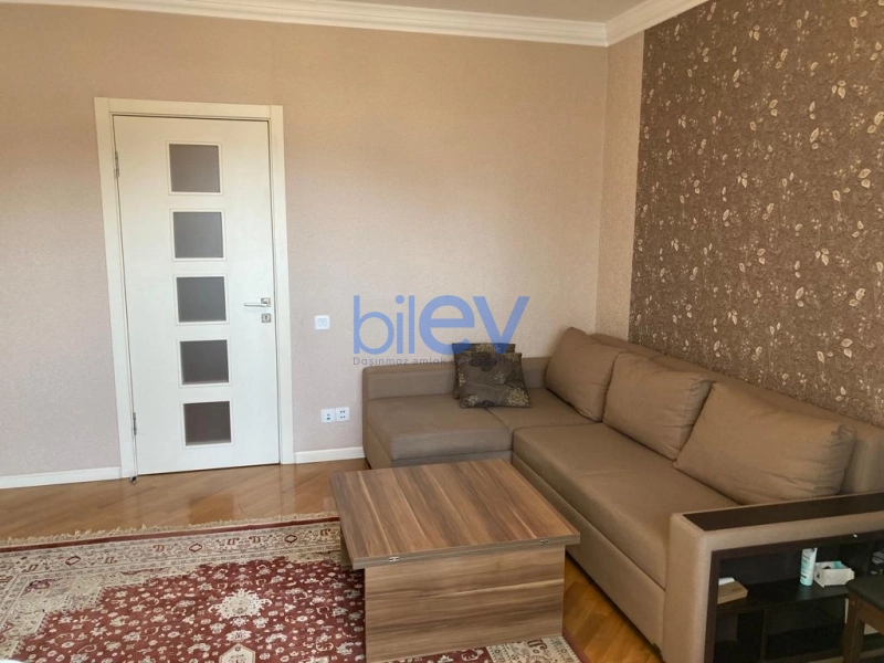 Satış 3 otaqlı Köhnə Tikili bina evi  70m², Bakı