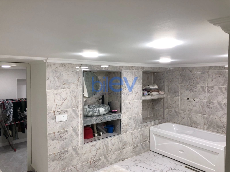 Satış 6 otaqlı Həyət evi  270m², Bakı
