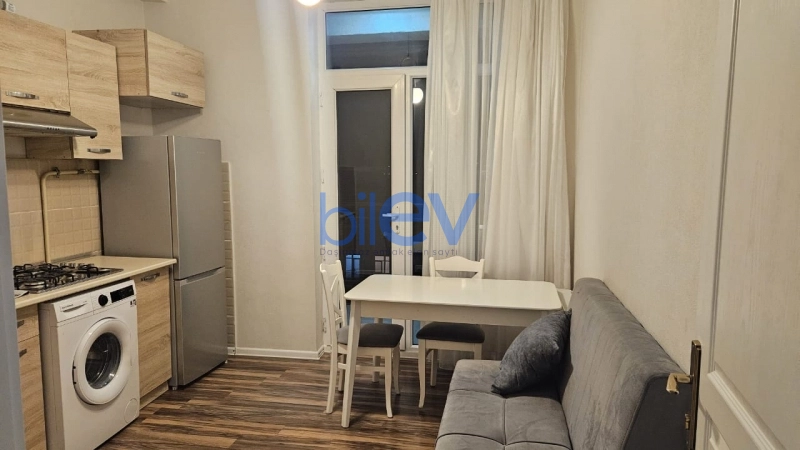 Aylıq Kirayə 3 otaqlı Yeni Tikili bina evi  80m², Bakı