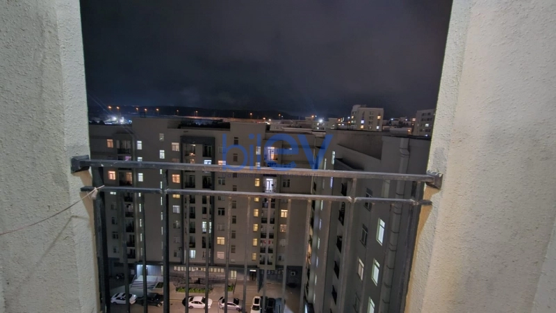 Aylıq Kirayə 3 otaqlı Yeni Tikili bina evi  80m², Bakı