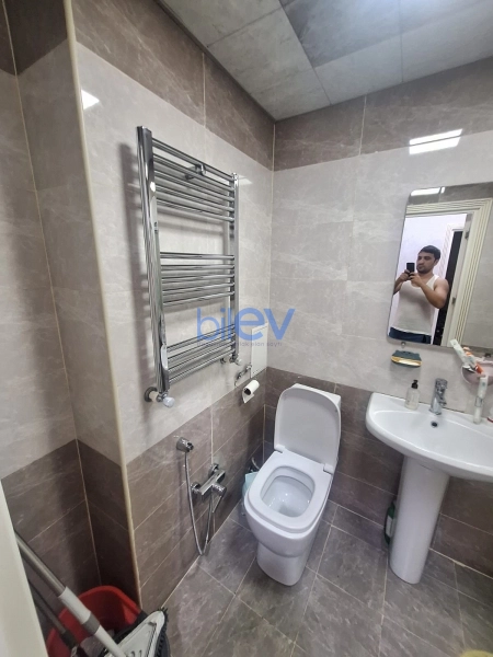 Satış 2 otaqlı Yeni Tikili bina evi  45m², Bakı