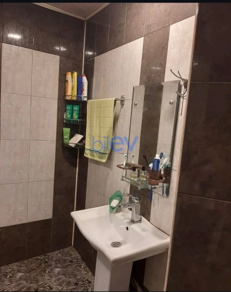 Satış 2 otaqlı Köhnə Tikili bina evi  50m², Bakı