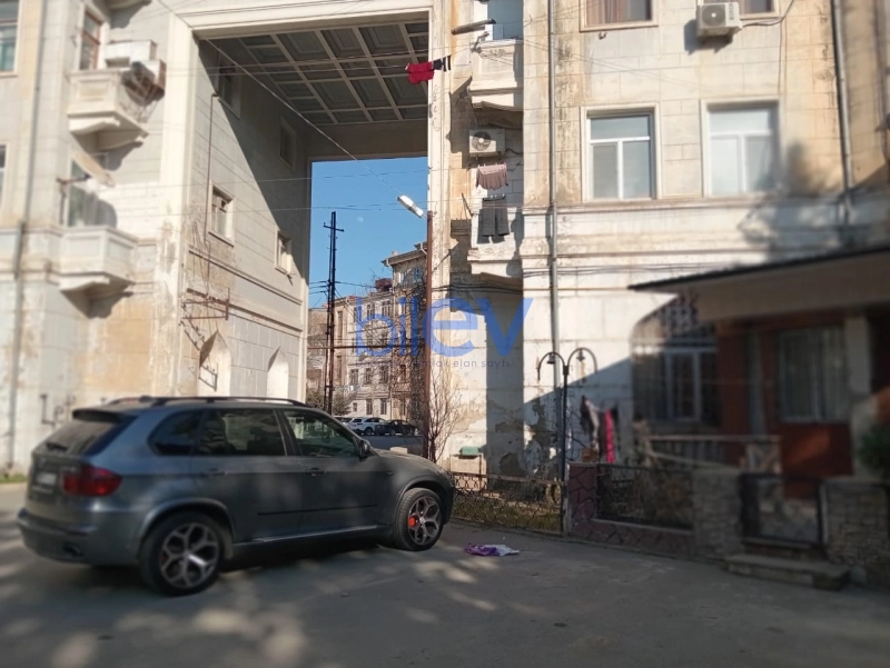 Satış 2 otaqlı Köhnə Tikili bina evi  50m², Bakı