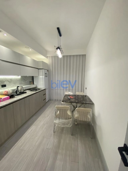 Satış 3 otaqlı Yeni Tikili bina evi  102m², Bakı