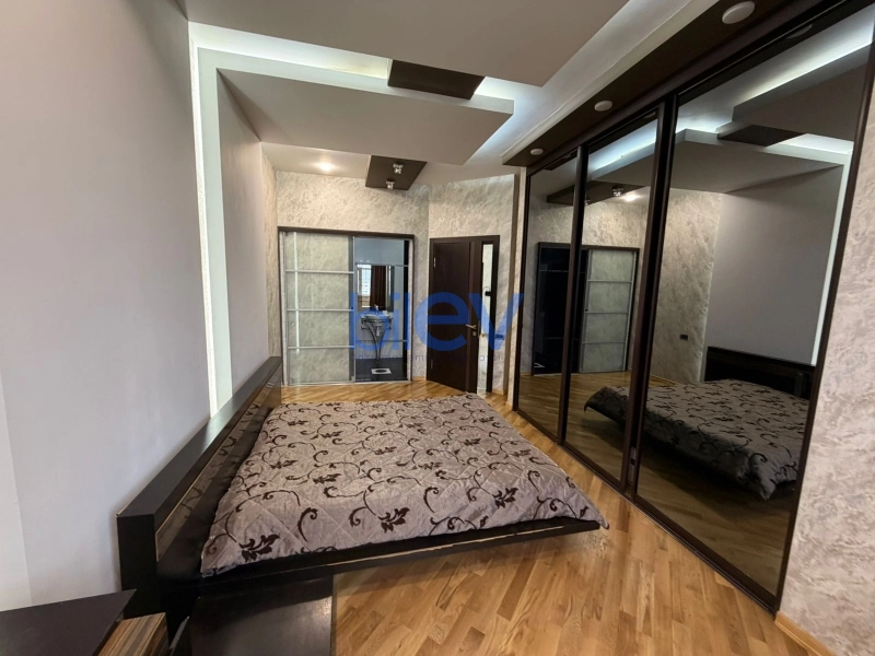 Satış 3 otaqlı Yeni Tikili bina evi  110m², Bakı