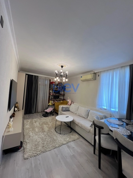 Satış 2 otaqlı Köhnə Tikili bina evi  45m², Bakı