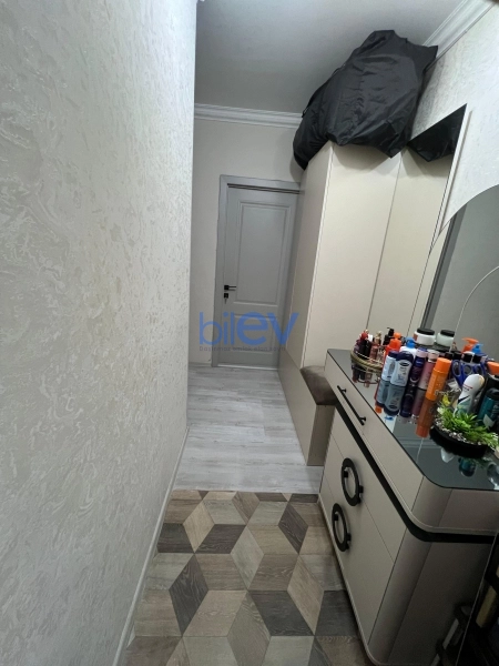 Satış 2 otaqlı Köhnə Tikili bina evi  45m², Bakı
