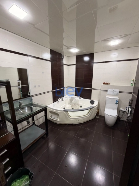 Satış 3 otaqlı Yeni Tikili bina evi  110m², Bakı