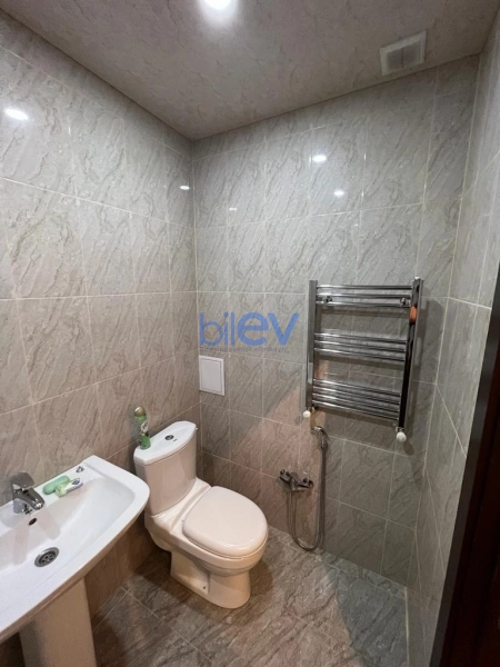 Aylıq Kirayə 2 otaqlı Yeni Tikili bina evi  65m², Bakı