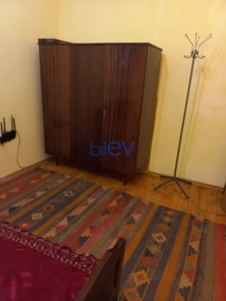 Aylıq Kirayə 2 otaqlı Köhnə Tikili bina evi  60m², Bakı