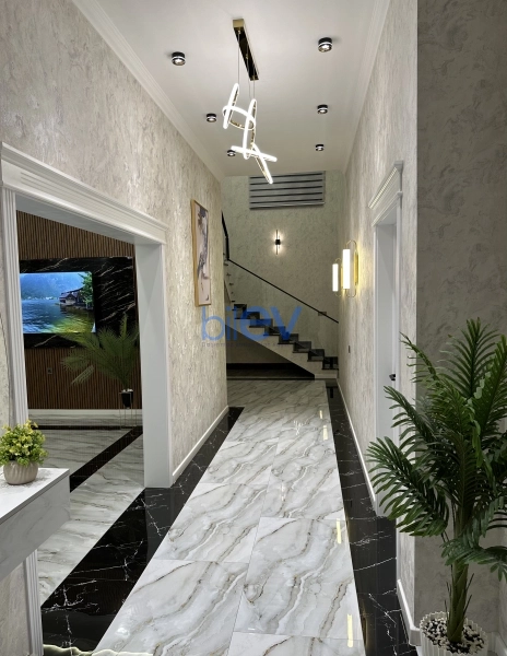 Satış 6 otaqlı Villa  300m², Bakı