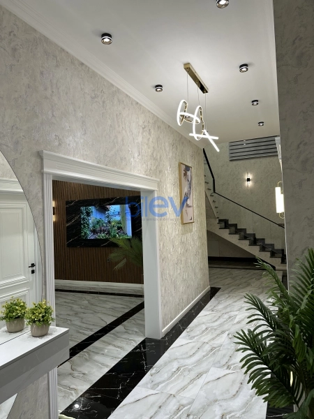 Satış 6 otaqlı Villa  300m², Bakı