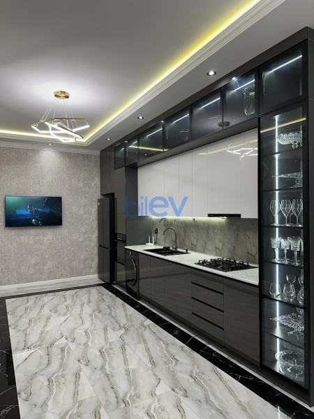 Satış 6 otaqlı Villa  300m², Bakı