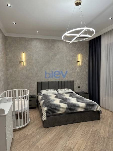 Satış 6 otaqlı Villa  300m², Bakı