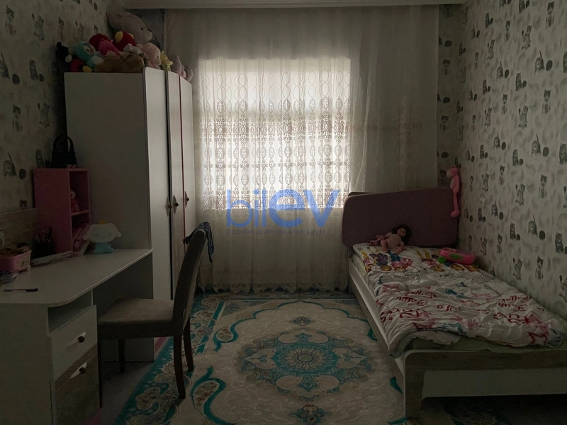 Satış 5 otaqlı Köhnə Tikili bina evi  120m², Bakı