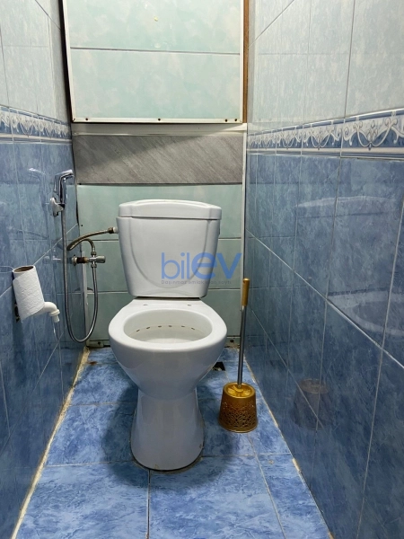 Satış 5 otaqlı Köhnə Tikili bina evi  120m², Bakı