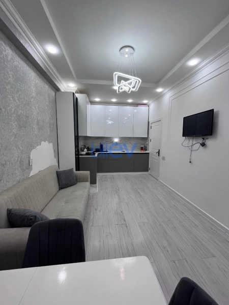 Satış 2 otaqlı Köhnə Tikili bina evi  60m², Bakı