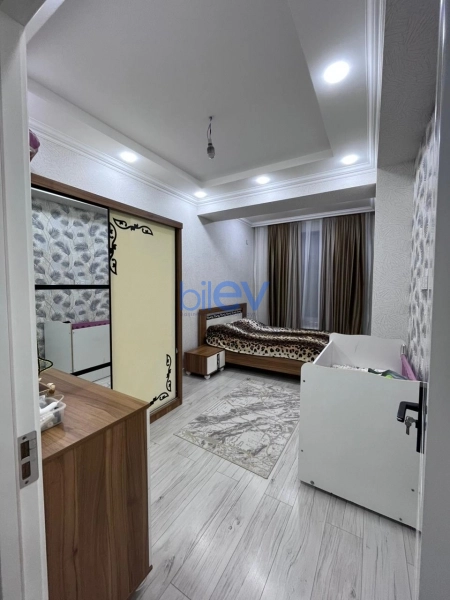 Satış 2 otaqlı Köhnə Tikili bina evi  60m², Bakı