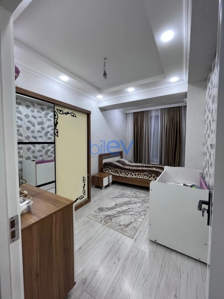 Satış 2 otaqlı Köhnə Tikili bina evi  60m², Bakı