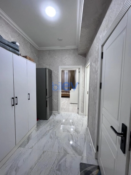 Satış 2 otaqlı Köhnə Tikili bina evi  60m², Bakı