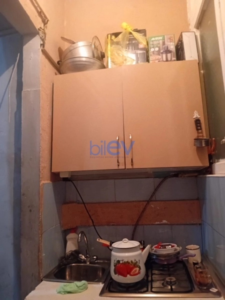 Satış 1 otaqlı Köhnə Tikili bina evi  30m², Bakı