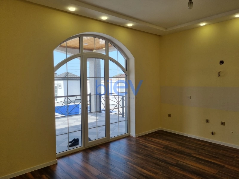 Satış 4 otaqlı Həyət evi  200m², Bakı