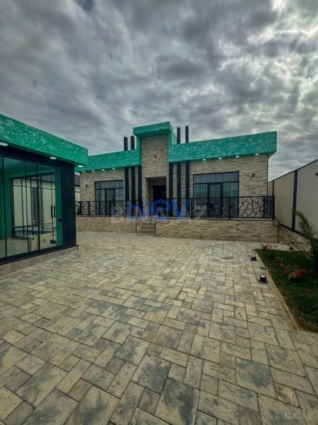 Satış 4 otaqlı Həyət evi  180m², Bakı