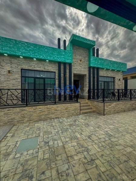 Satış 4 otaqlı Həyət evi  180m², Bakı