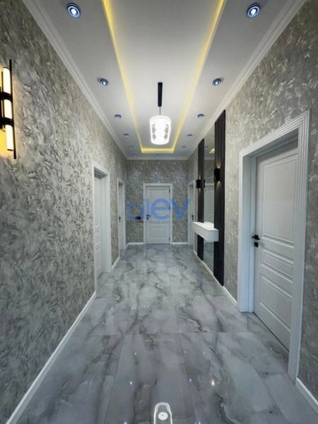 Satış 4 otaqlı Həyət evi  180m², Bakı