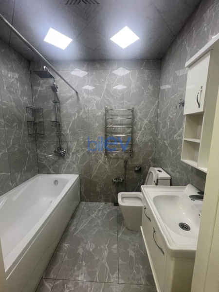 Aylıq Kirayə 3 otaqlı Yeni Tikili bina evi  155m², Bakı