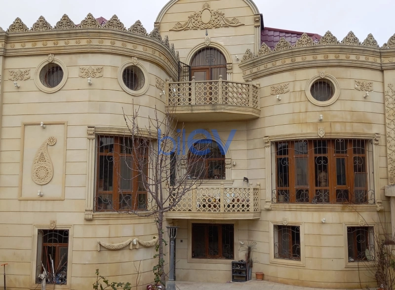 Aylıq Kirayə 10 otaqlı Həyət evi  360m², Bakı