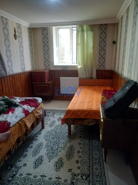 Aylıq Kirayə 10 otaqlı Həyət evi  360m², Bakı