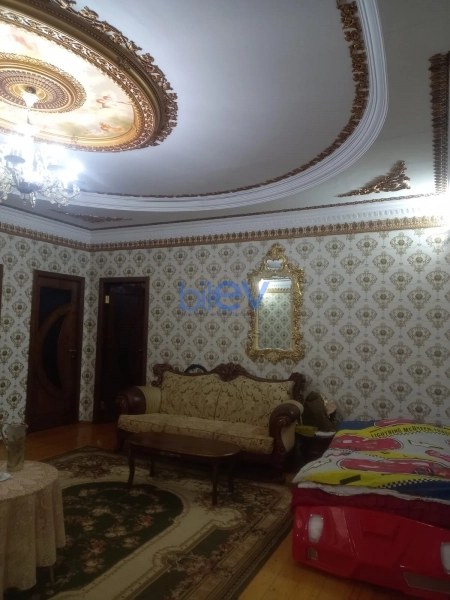 Aylıq Kirayə 10 otaqlı Həyət evi  360m², Bakı