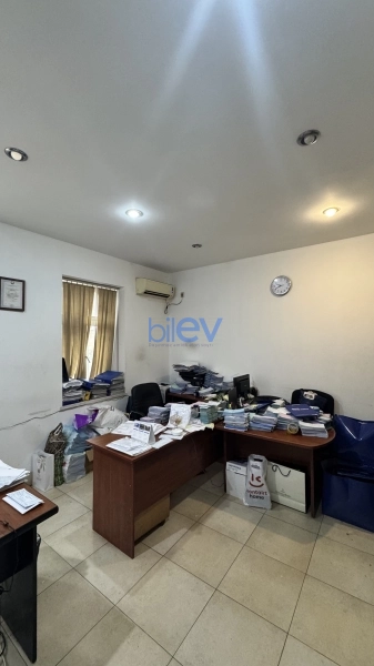 Satış 2 otaqlı Köhnə Tikili bina evi  69m², Bakı