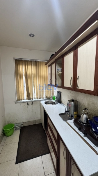 Satış 2 otaqlı Köhnə Tikili bina evi  69m², Bakı
