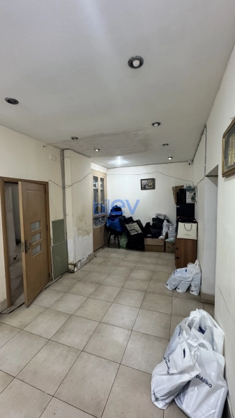 Satış 2 otaqlı Köhnə Tikili bina evi  69m², Bakı