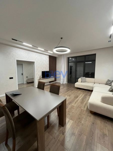 Satış 7 otaqlı Həyət evi  250m², Bakı