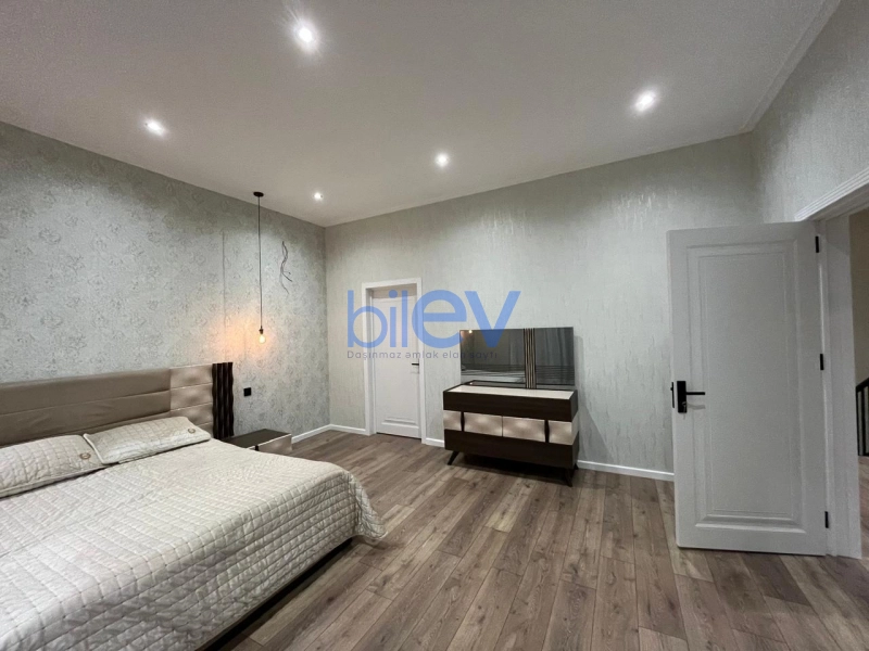Satış 7 otaqlı Həyət evi  250m², Bakı