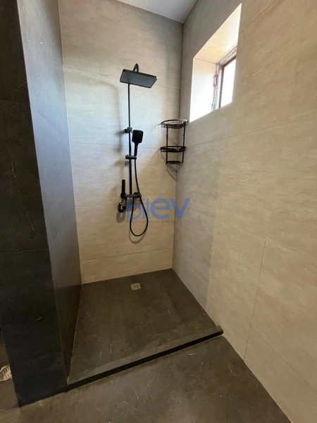 Satış 7 otaqlı Həyət evi  250m², Bakı
