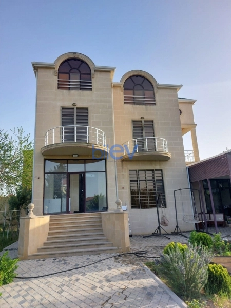 Satış 6 otaqlı Həyət evi  250m², Bakı