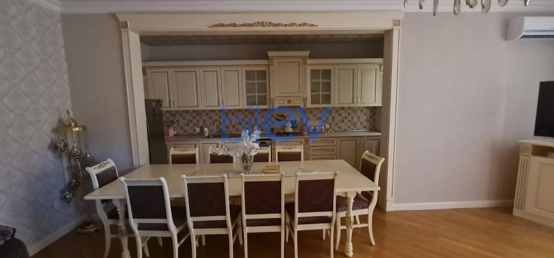 Satış 6 otaqlı Həyət evi  250m², Bakı