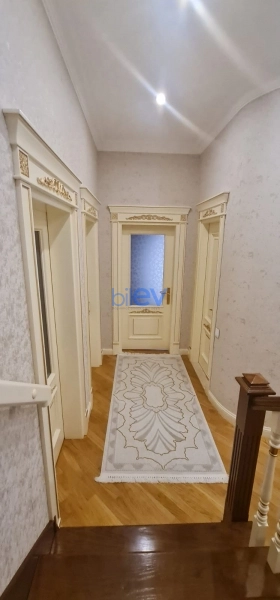Satış 6 otaqlı Həyət evi  250m², Bakı