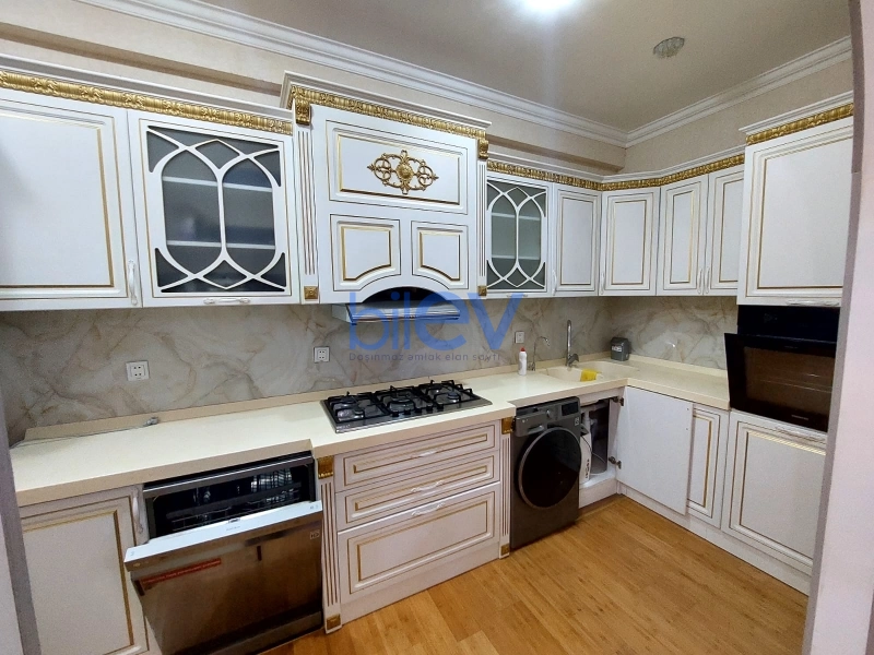 Aylıq Kirayə 3 otaqlı Yeni Tikili bina evi  120m², Bakı