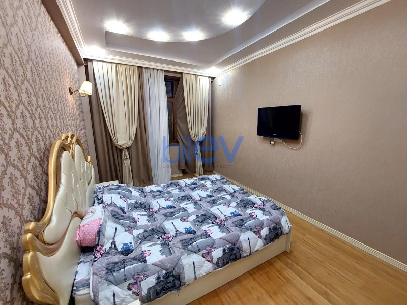 Aylıq Kirayə 3 otaqlı Yeni Tikili bina evi  120m², Bakı