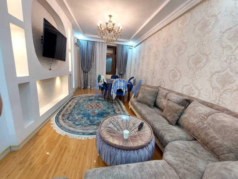 Aylıq Kirayə 3 otaqlı Yeni Tikili bina evi  120m², Bakı