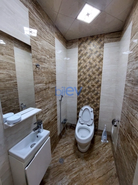 Aylıq Kirayə 3 otaqlı Yeni Tikili bina evi  120m², Bakı