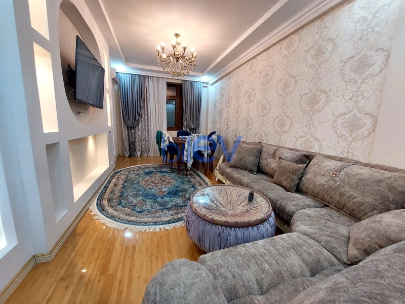 Aylıq Kirayə 3 otaqlı Yeni Tikili bina evi  120m², Bakı