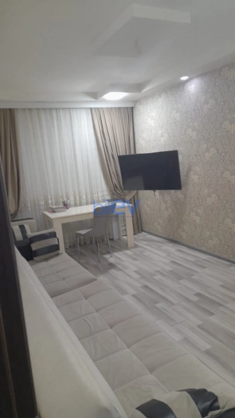 Satış 4 otaqlı Köhnə Tikili bina evi  100m², Bakı