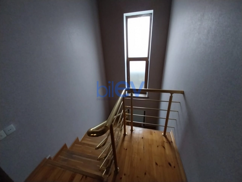 Satış 8 otaqlı Həyət evi  450m², Bakı